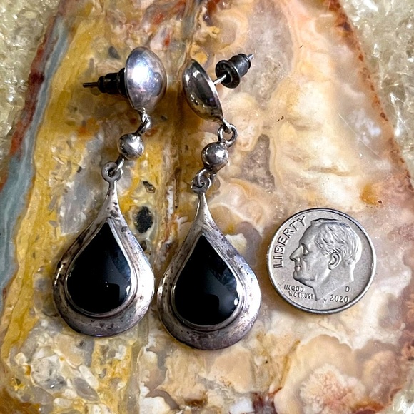 Black Onyx Sterling Silver Dangle Earrings Vintage Signed Stamped by Maker - Picture 3 of 3